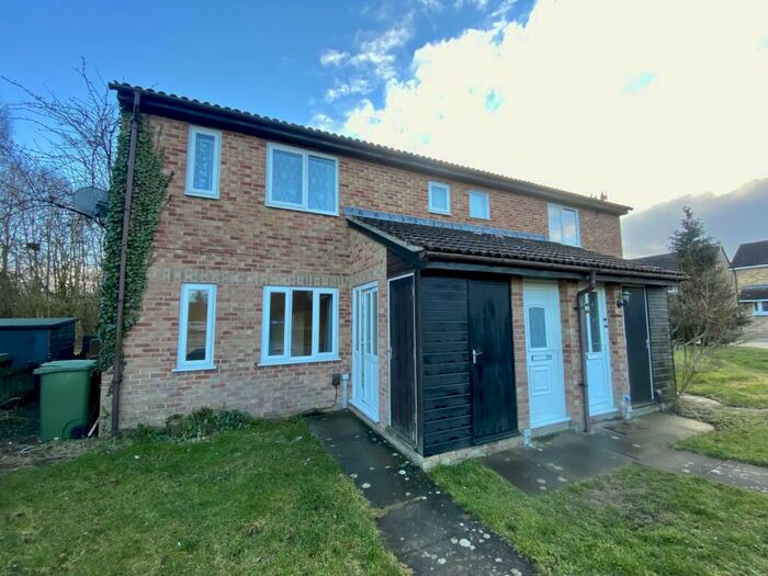 Apartment To Rent In Woodley Close, Abingdon, Oxfordshire, OX14