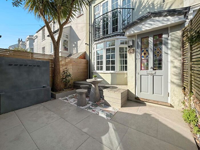 2 Bedroom Terraced House For Sale In North Gardens, Brighton, BN1