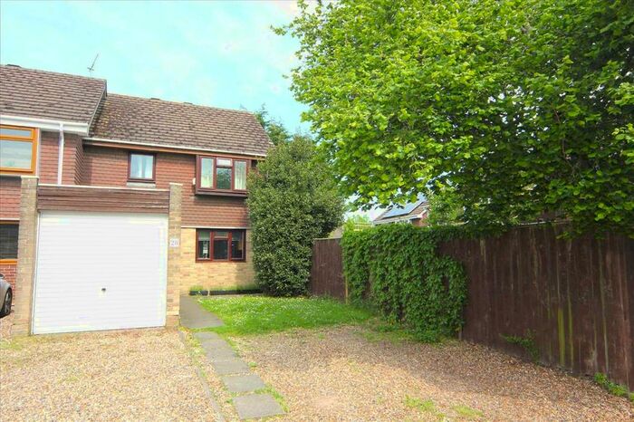 4 Bedroom Property To Rent In Tithe Barn Drive, Bray, Maidenhead, SL6