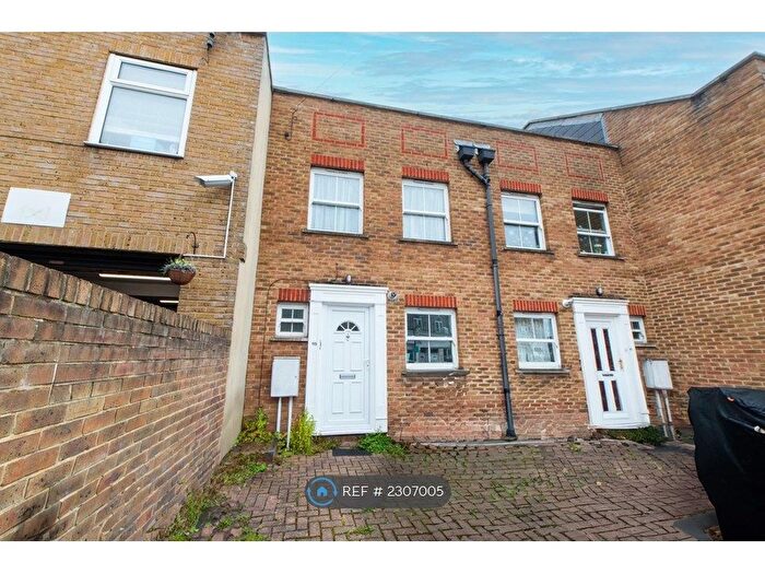 4 Bedroom Terraced House To Rent In Friary Road, London, SE15
