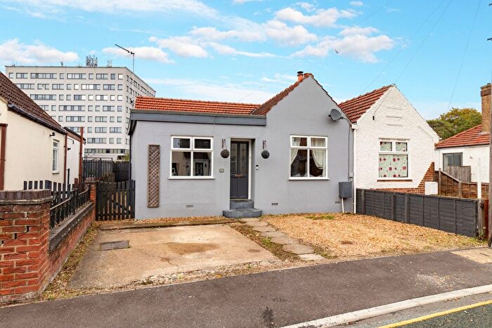 2 Bedroom Semi-detached Bungalow For Sale In Milton Avenue, King's Lynn, PE30