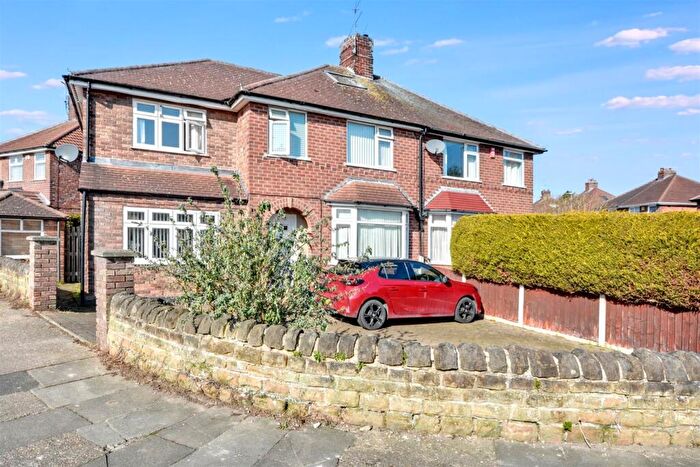 6 Bedroom Semi-Detached House For Sale In East Crescent, Beeston Rylands, Nottingham, NG9