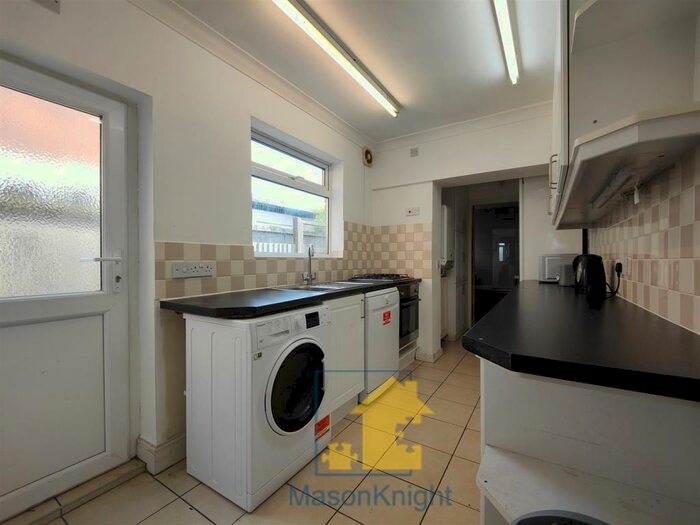 3 Bedroom Terraced House To Rent In Flexible Start Date Selly Oak, Birmingham, B29