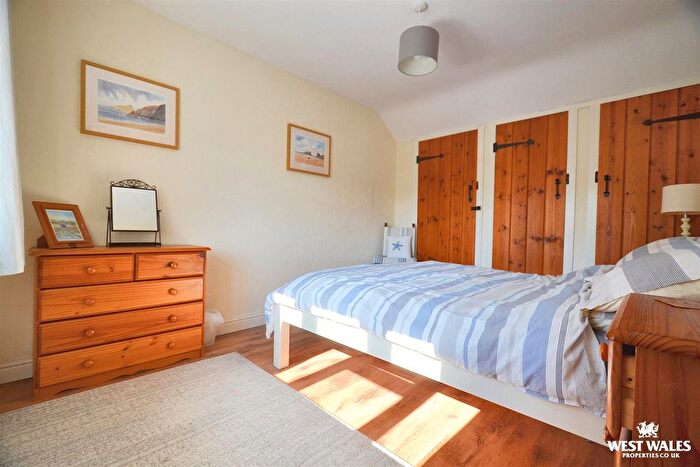 2 Bedroom Cottage For Sale In Burton, Milford Haven, SA73