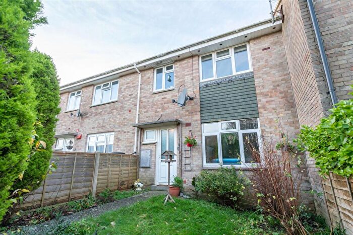 3 Bedroom Terraced House For Sale In Louviers Road, Weymouth, DT3