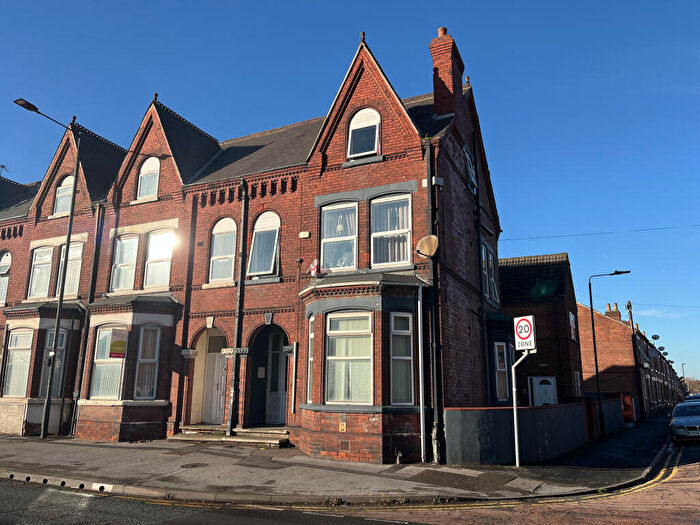 10 Bedroom End Of Terrace House For Sale In Balby Road, Doncaster, South Yorkshire, DN4