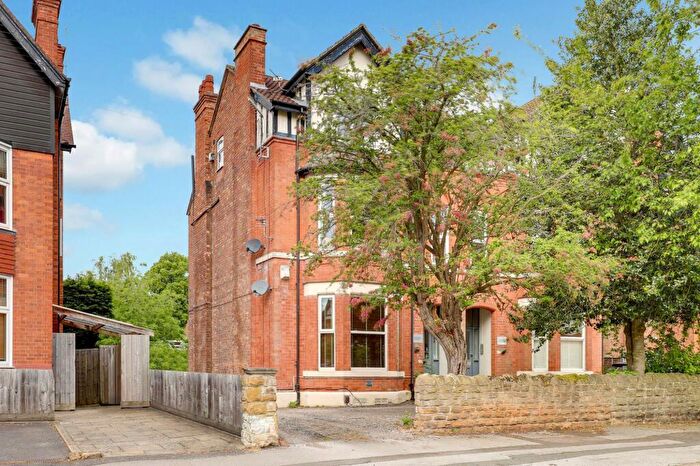 2 Bedroom Flat For Sale In Musters Road, West Bridgford, NG2