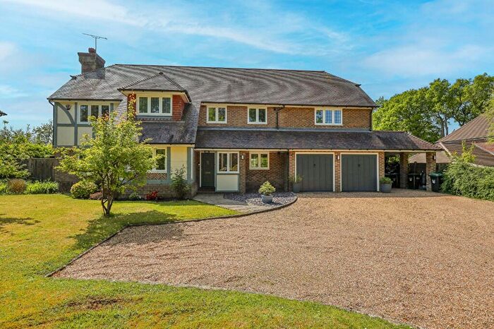 6 Bedroom Detached House For Sale In Folders Lane, Burgess Hill, RH15