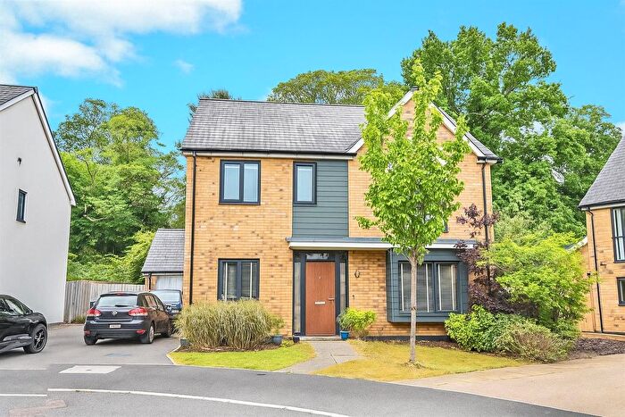 4 Bedroom Detached House For Sale In Budding Way, Dursley, GL11