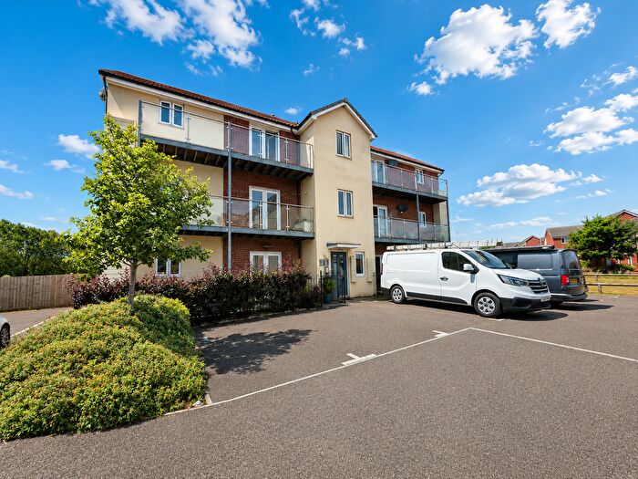 2 Bedroom Flat For Sale In Elsie Place, Exeter, EX1