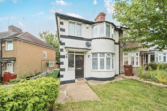 3 Bedroom Terraced House To Rent In Harrow, London, HA2