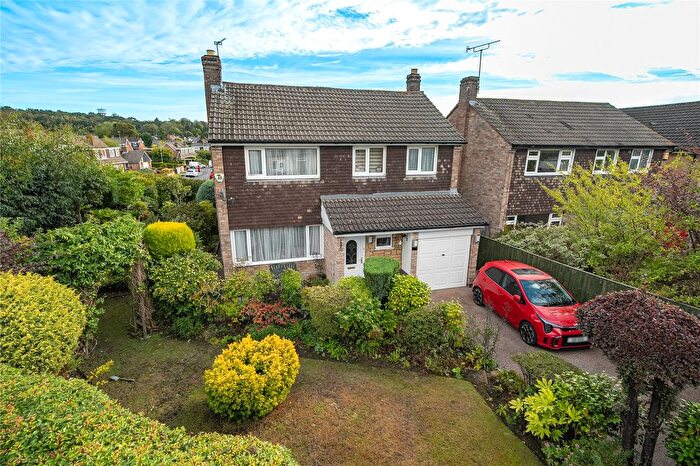 4 Bedroom Detached House For Sale In Highwood Avenue, Leeds, West Yorkshire, LS17