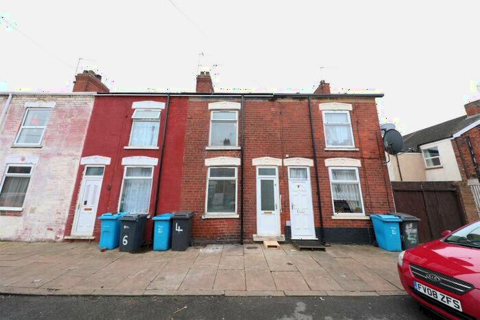 2 Bedroom Terraced House To Rent In Farringdon Street, Hull, HU5