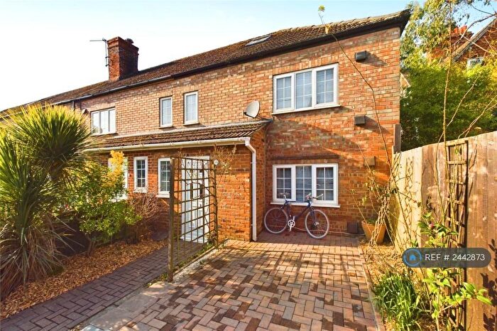 2 Bedroom End Of Terrace House To Rent In Kennet Place, Newbury, RG14