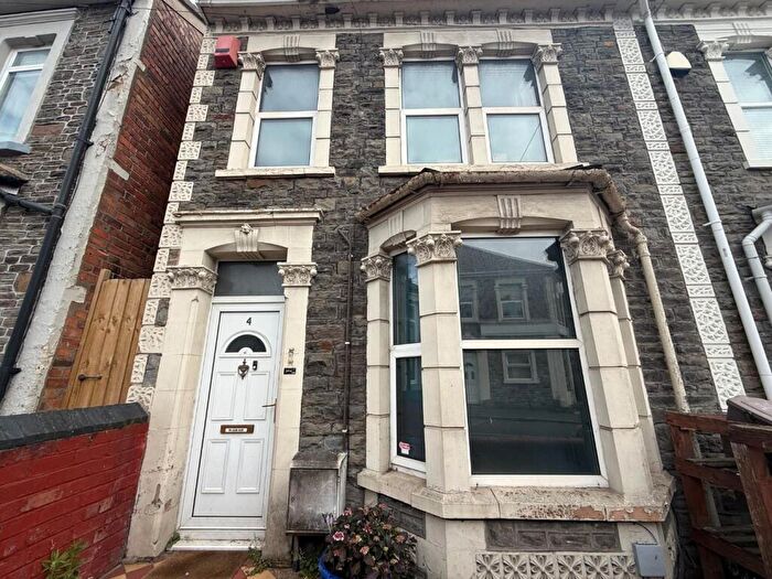 2 Bedroom Semi-Detached House To Rent In Whiteway Road, St George, Bristol, BS5