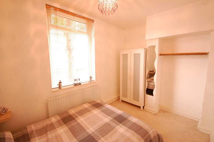1 Bedroom Property To Rent In Ward Street - Student - -, DE22