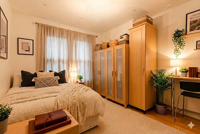 Studio To Rent In Ballards Lane, Finchley, N3