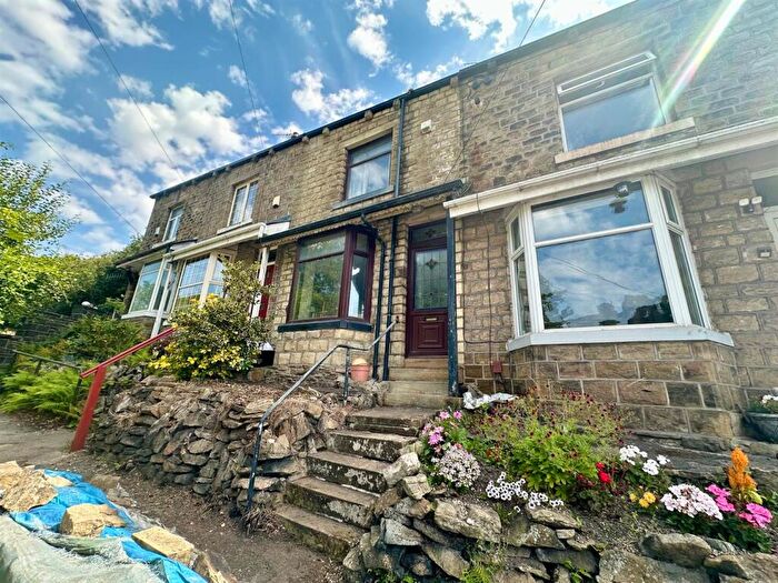 2 Bedroom Terraced House For Sale In Jubilee Road, Siddal, Halifax, HX3