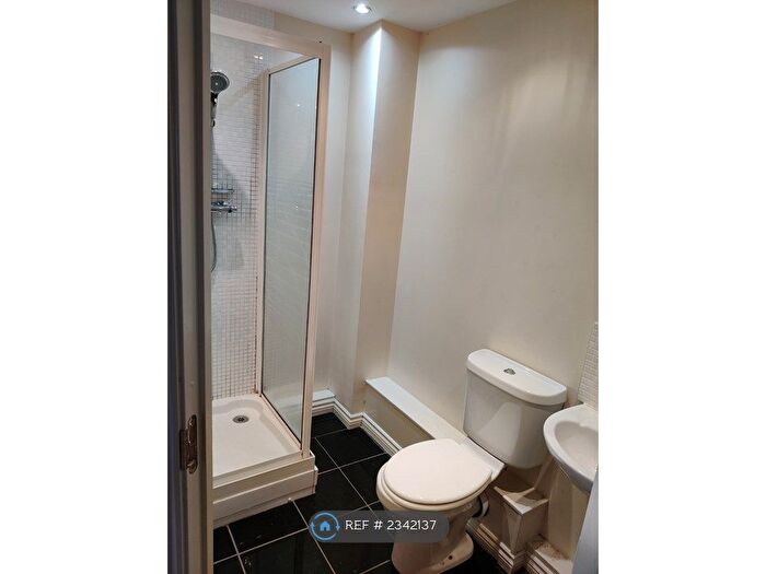 2 Bedroom Flat To Rent In Dunster Close, Rugby, CV22