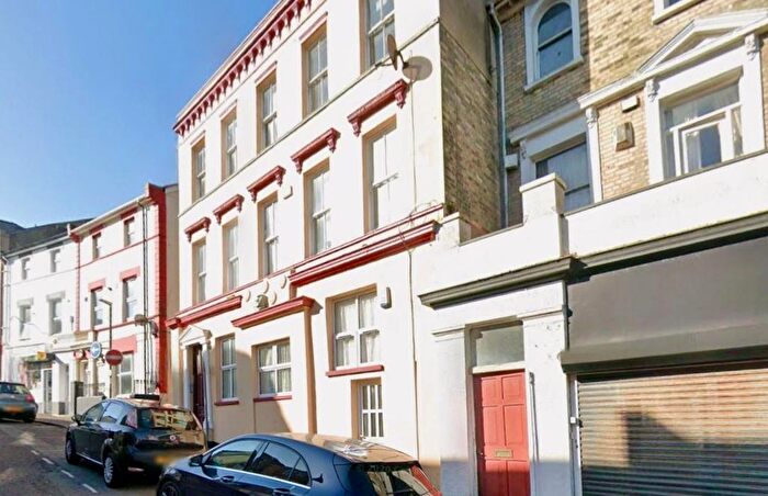 2 Bedroom Flat To Rent In St Michaels Road, Bournemouth, BH2