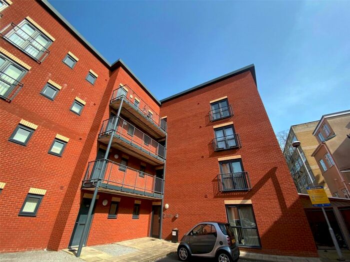 1 Bedroom Apartment To Rent In Wilbraham Road, Manchester, Greater Manchester, M14