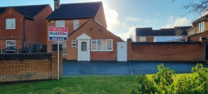 4 Bedroom Detached House For Sale In Meadowsweet Road, Leicester, LE5