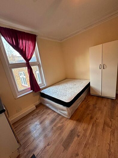 1 Bedroom Studio To Rent In Endwell Road, Brockley, SE4