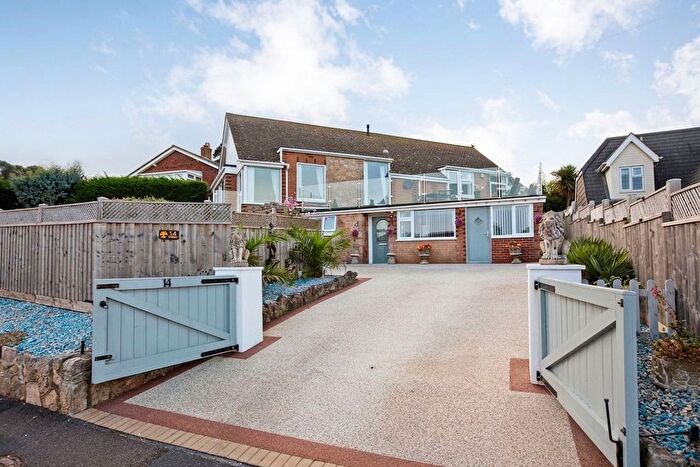 3 Bedroom Property For Sale In Woodland Avenue, Teignmouth, TQ14