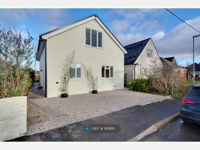 3 Bedroom Detached House To Rent In Addison Square, Ringwood, BH24