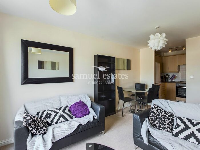 2 Bedroom Flat To Rent In Effra Parade, Brixton, SW2
