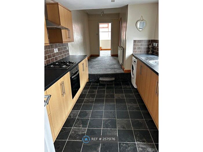 1 Bedroom Flat To Rent In Ford Green Road, Stoke-On-Trent, ST6