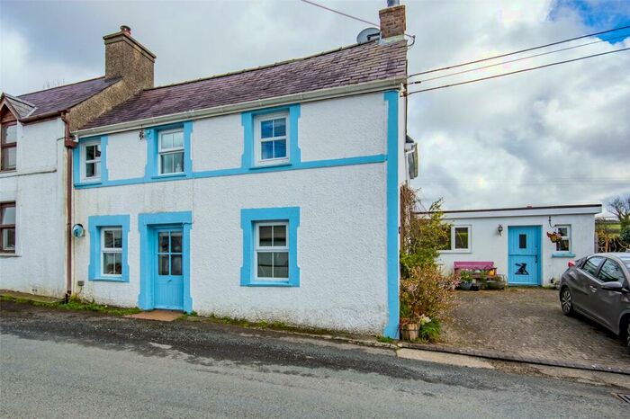 4 Bedroom Semi-Detached House For Sale In Penrhiwllan, Llandysul, Penrhiwllan, Llandysul, SA44