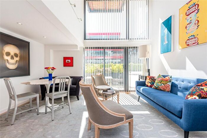 3 Bedroom Terraced House To Rent In Dickens Mews, - Britton Street, Clerkenwell, London, EC1M