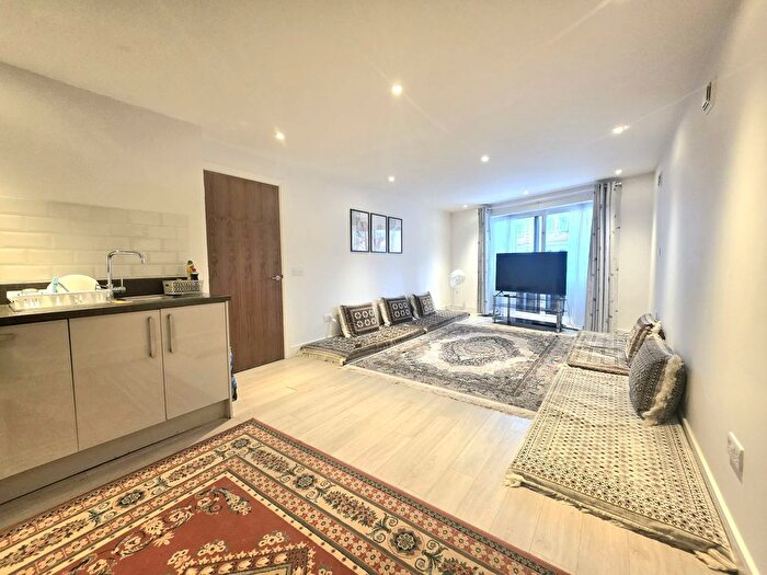 1 Bedroom Flat To Rent In High Road, Harrow, HA3