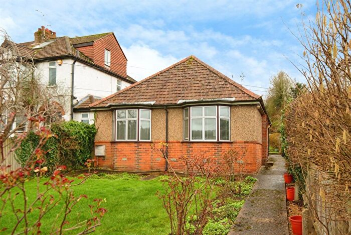 3 Bedroom Detached Bungalow For Sale In Kingsmead Road, High Wycombe, HP11