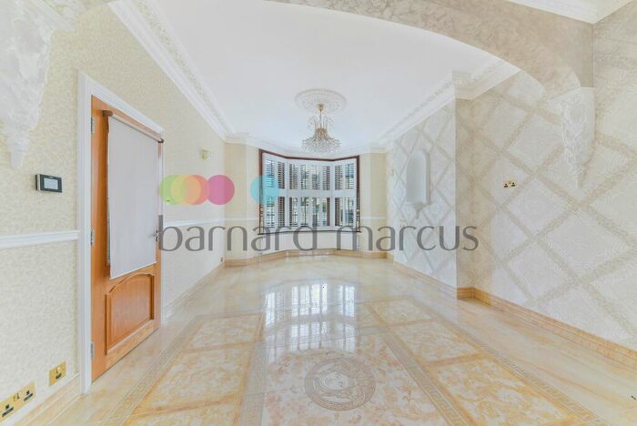 6 Bedroom Detached House To Rent In Barry Road, London, SE22