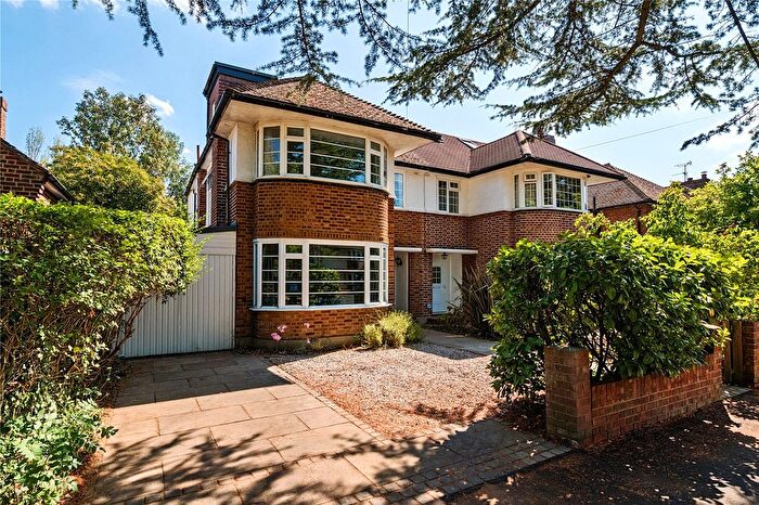 4 Bedroom Semi Detached House For Sale In Thistledene, Thames Ditton, KT7