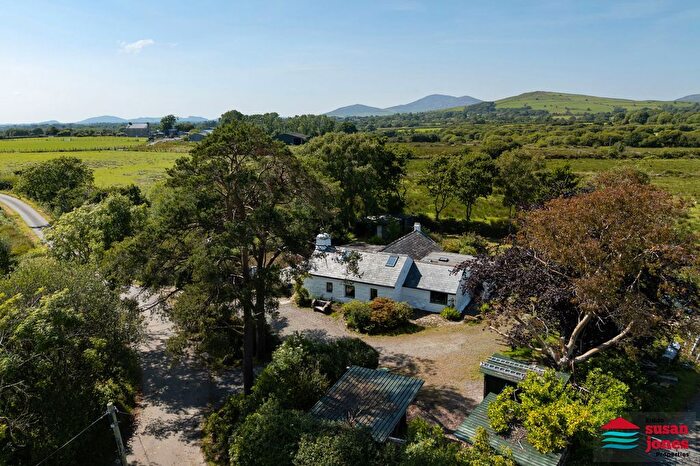 2 Bedroom Bungalow For Sale In Llangybi, Pwllheli, LL53