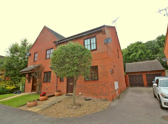 3 Bedroom Semi-Detached House To Rent In Minorca Grove, Shenley Brook End, Milton Keynes, MK5