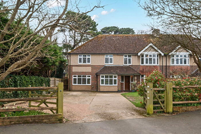 6 Bedroom Semi-Detached House For Sale In Aldwick Road, Aldwick, West Sussex, PO21