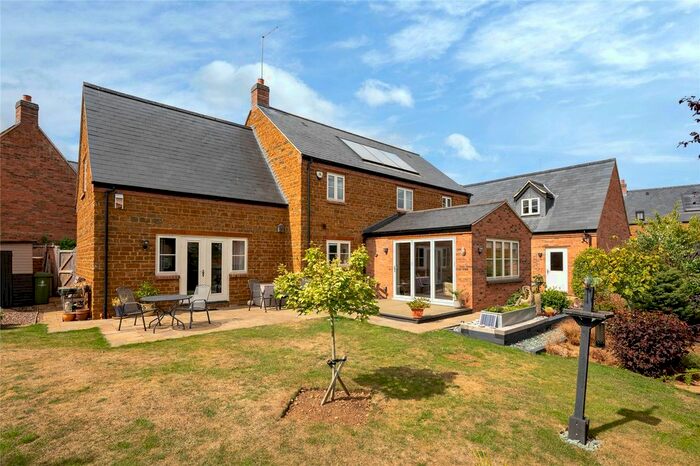 5 Bedroom Detached House For Sale In Glassthorpe Lane, Harpole, Northamptonshire, NN7
