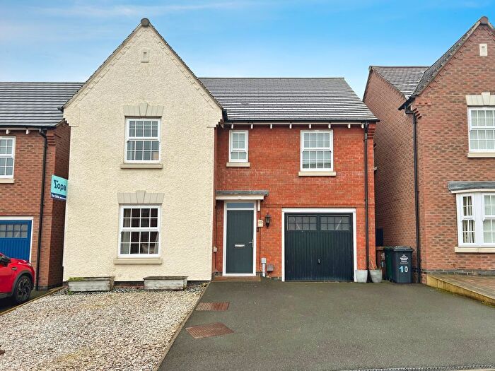 4 Bedroom Detached House For Sale In Salford Way, Church Gresley, Swadlincote, DE11