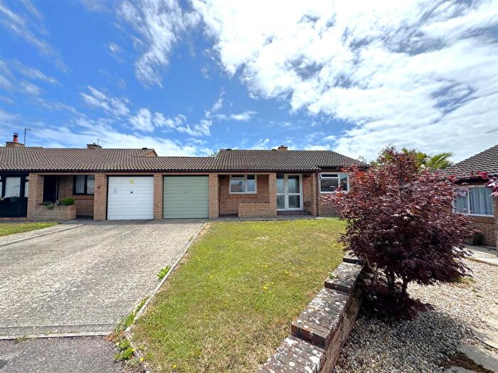 2 Bedroom Detached Bungalow For Sale In Winchester Close, Weymouth, DT4
