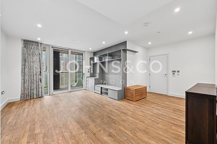 2 Bedroom Flat To Rent In Gladwin Tower, Nine Elms Point, London, SW8