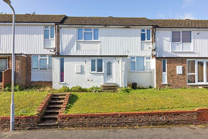 3 Bedroom Terraced House To Rent In Northfield, Hartley, Longfield, DA3