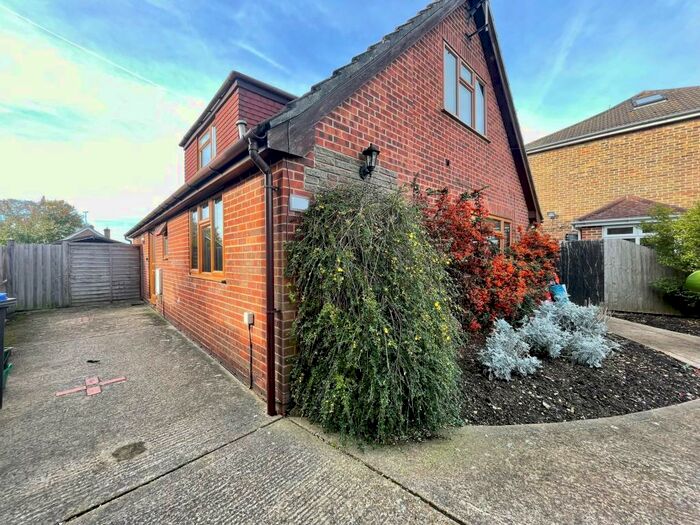 4 Bedroom House To Rent In Durrington Lane, Worthing, BN13