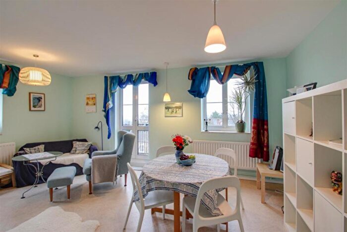 2 Bedroom Flat To Rent In Chusla Road, Sydenham, SE26