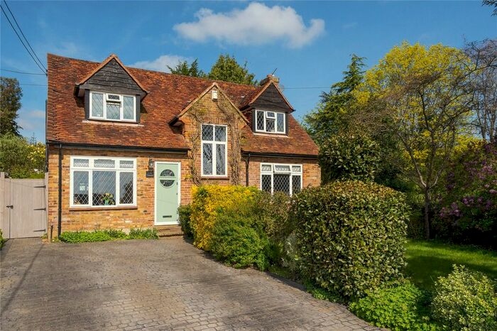 4 Bedroom Detached House For Sale In Village Road, Amersham, HP7