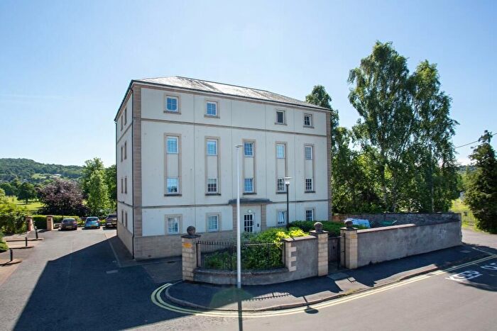 3 Bedroom Flat To Rent In St. Leonard's Court, St. Leonard's Bank, Perth, PH2