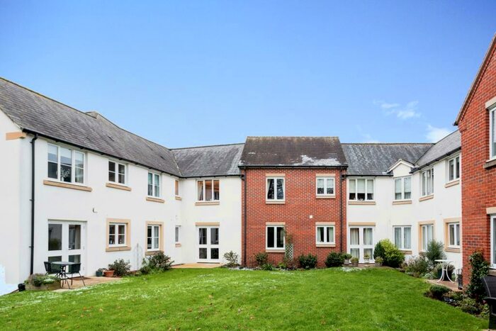 1 Bedroom Flat To Rent In Dove Court, Faringdon, SN7